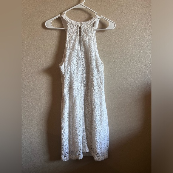 Hollister white lace high neck open back dress - Picture 3 of 4
